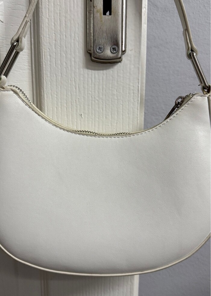 Pull and Bear Beyaz Kol Çantası - Görsel 5
