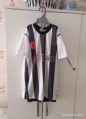 8 Yaş Beden SIFIR BJK FORMA