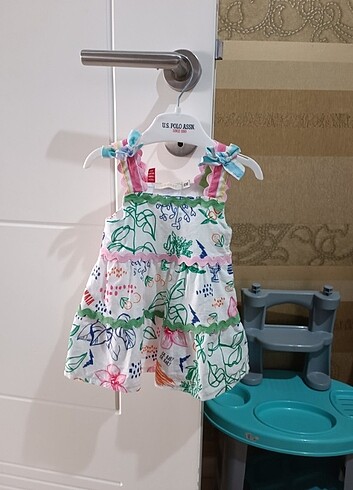 3-6 Ay Beden çeşitli Renk Yeni B&G Marka bebek elbisesi..