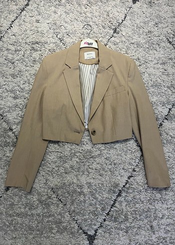 Bej Kısa Kesim Düğmeli Kadın Blazer Ceket