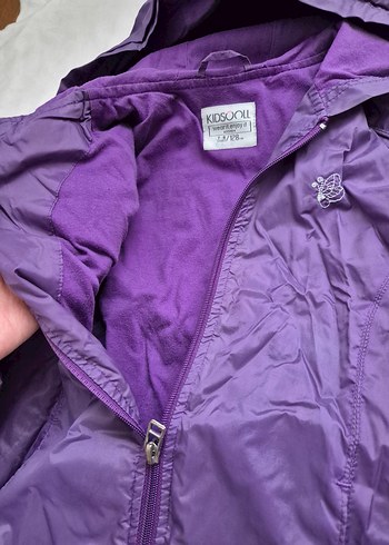 Kız Çocuk Mor Kapüşonlu Fermuarlı Yağmurluk - Görsel 5