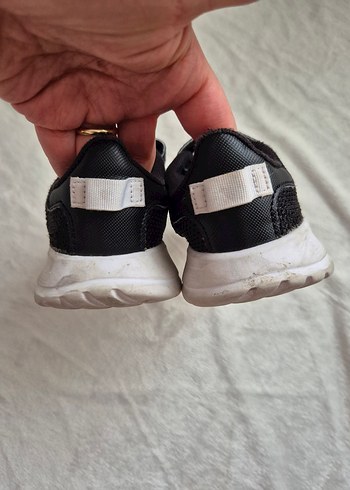 Erkek Çocuk Siyah Cırt Cırtlı Spor Ayakkabı - Görsel 4