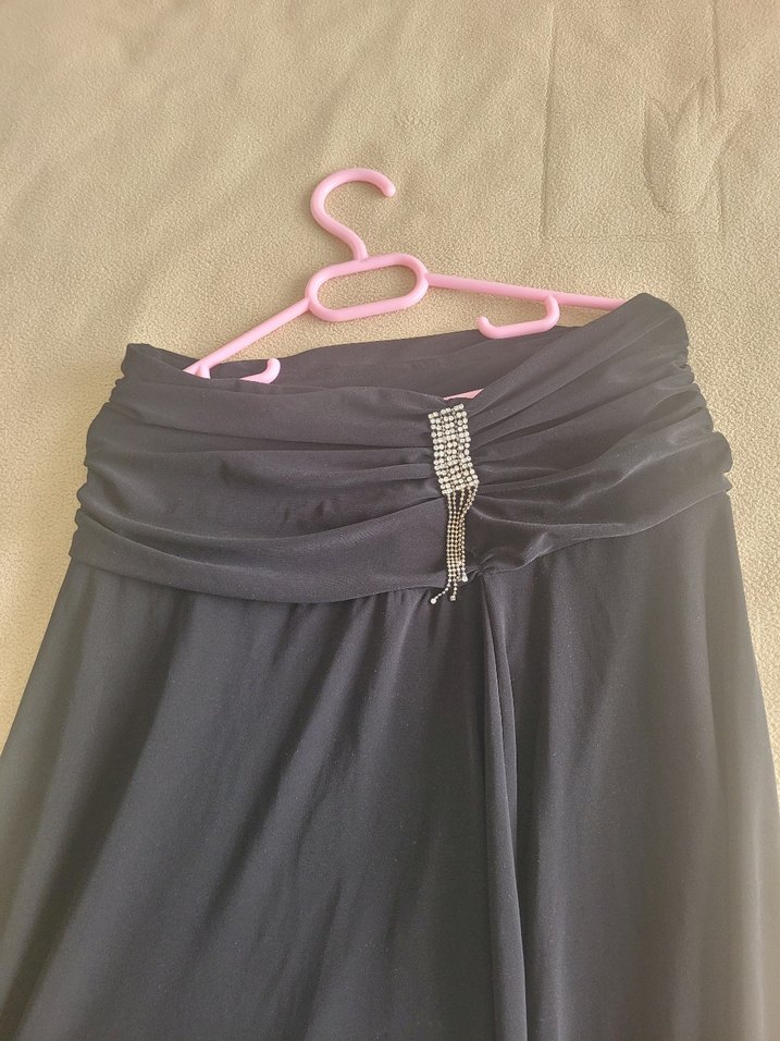 Siyah Uzun Dökümlü Abiye Etek - Görsel 3