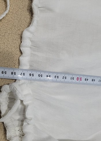 Kısa Kollu, Düğmeli Beyaz Keten Bluz - Görsel 8