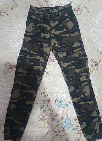Kamuflaj pantolon
