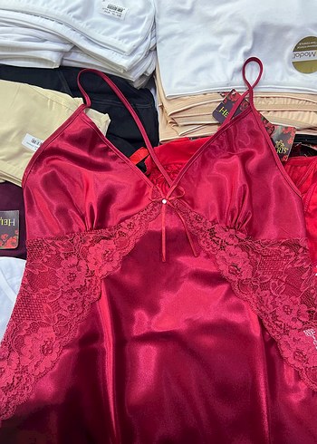 Kırmızı Saten Gecelik - Görsel 9