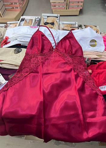 Kırmızı Saten Gecelik - Görsel 7