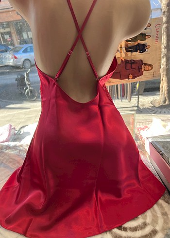 Kırmızı Saten Gecelik - Görsel 3