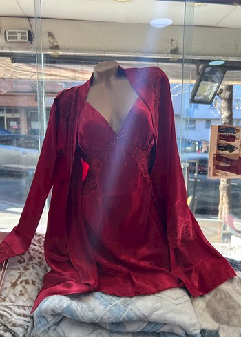 Kırmızı Saten Gecelik - Görsel 5