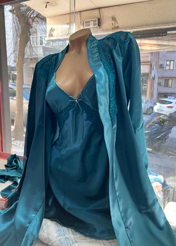 Saten İnce Askılı Kadın Gecelik - Görsel 2