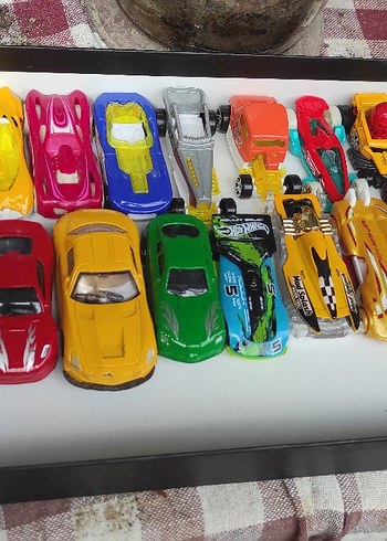 Beden hot wheels araba seti
