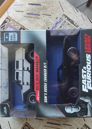Dom's Dodge Charger R/T ve Jeep Wrangler Oyuncak Arabalar