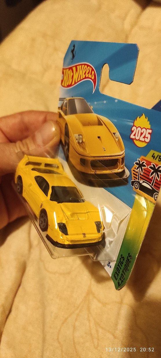 Ferrari f40 competizione hotwhwells araba - Görsel 2