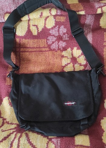 Eastpak postacı çantası - Görsel 2