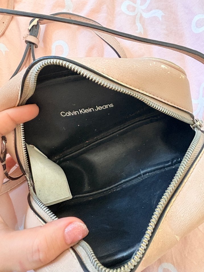 Pembe Deri Calvin Klein Kadın Çapraz Çanta - Görsel 4