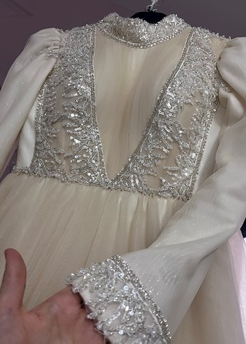 Uzun Kollu Beyaz Drape Detaylı Nişan Elbisesi - Görsel 6