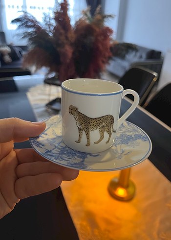 Mavi çizgili leopar desenli fincan ve tabak - Görsel 2