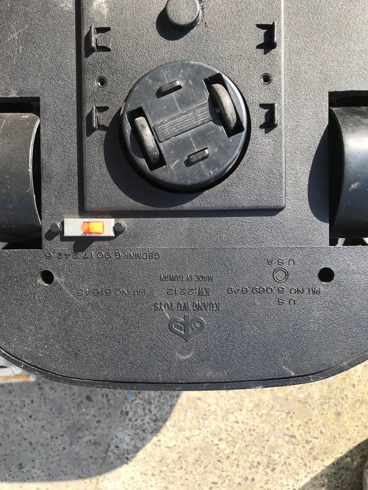 Beyaz Oyuncak Araba - Görsel 4