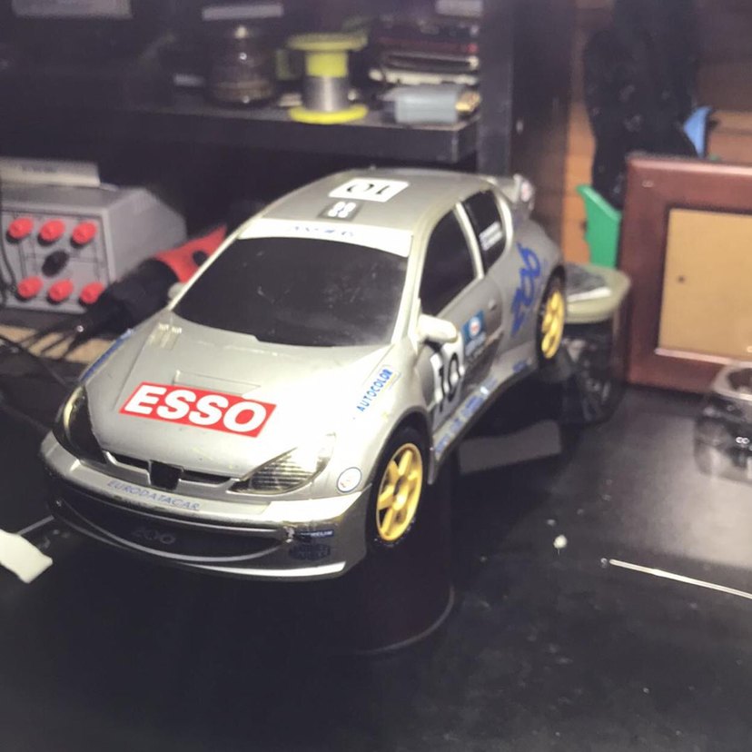 Gri Yarış Oyuncak Arabası - Görsel 2