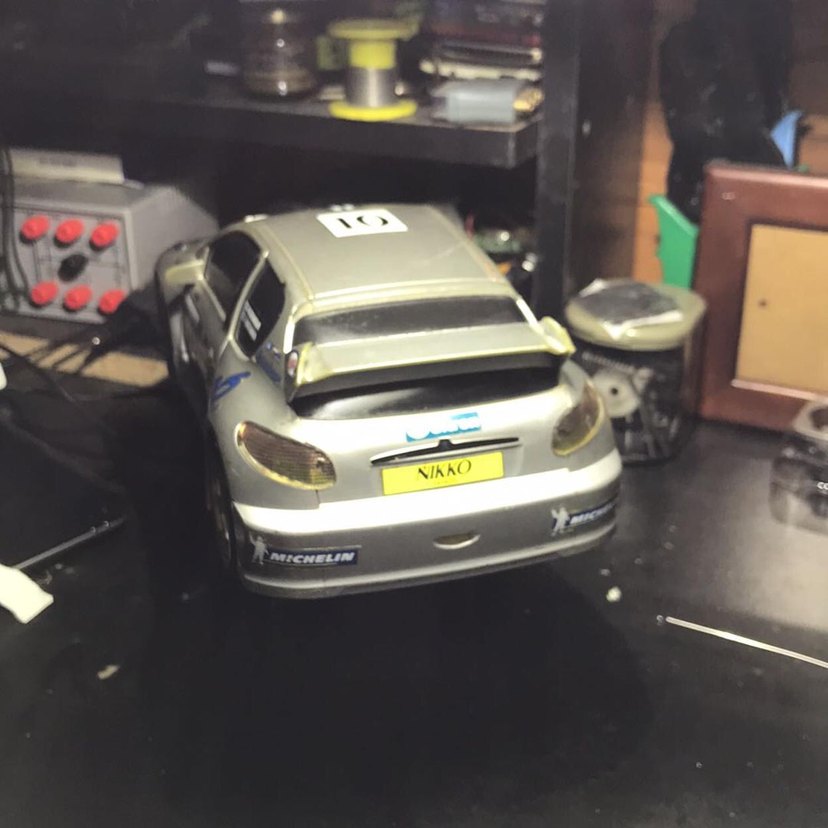 Gri Yarış Oyuncak Arabası - Görsel 4