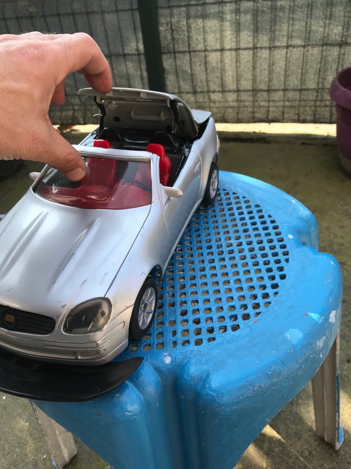 Uzaktan Kumandalı Beyaz Oyuncak Araba - Görsel 2