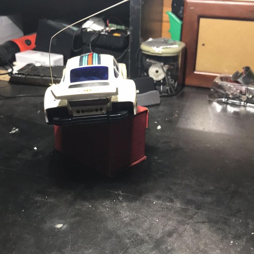 Beyaz Kumandalı Yarış Arabası - Görsel 3