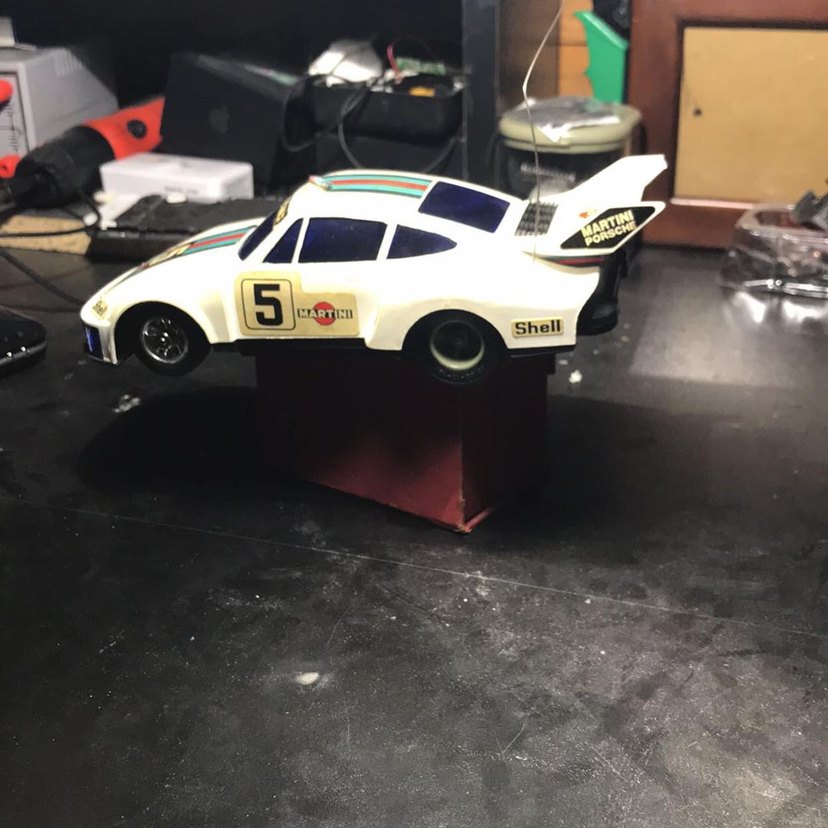 Beyaz Kumandalı Yarış Arabası - Görsel 2