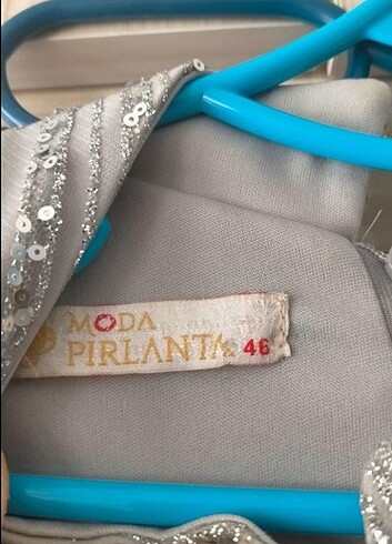 46 Beden gri Renk Gri pullu abiye
