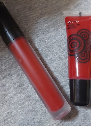 Beden Farmasi likit kırmızı, Oriflame lipgloss