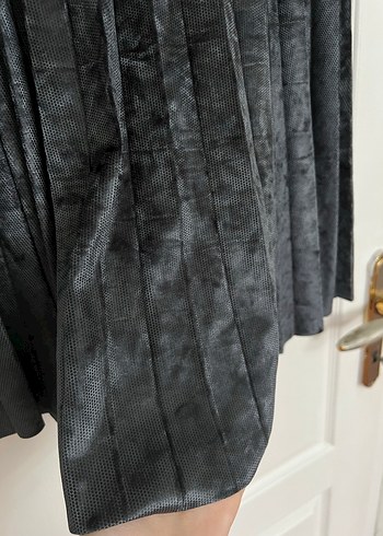 Kadın Pileli Kadife Etek - Görsel 2