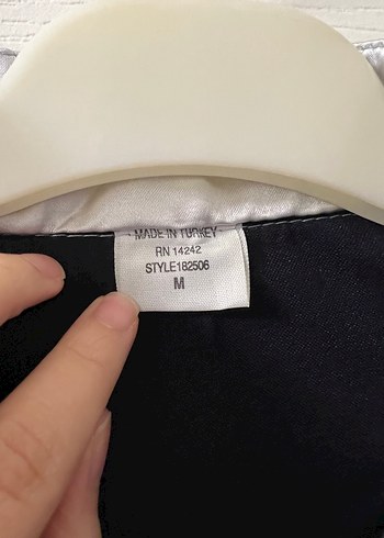 Gelişim Üniversitesi Mezuniyet Cübbesi Kepi - Görsel 3