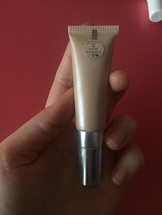 Note Note concealer