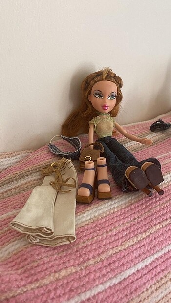 Bratz meygan strut it