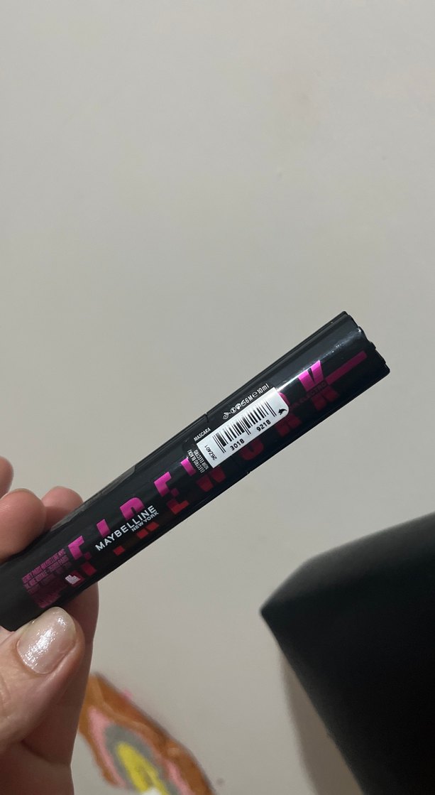 Maybelline Maskara - Koyu Renkli Pembe Ambalaj - Görsel 2