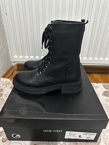 Nine West Nine West