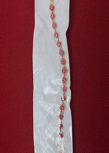 Kırmızı Nakışlı Zincir Detaylı Bileklik - Görsel 4