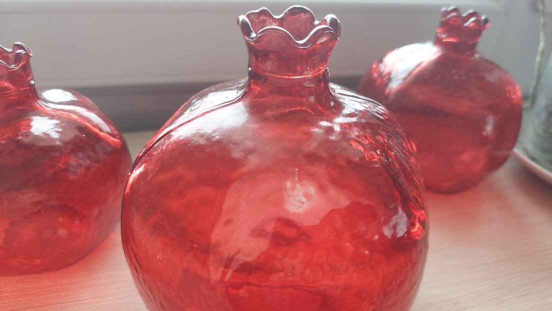 Kırmızı renkli nar figürleri üçlü set - Görsel 4