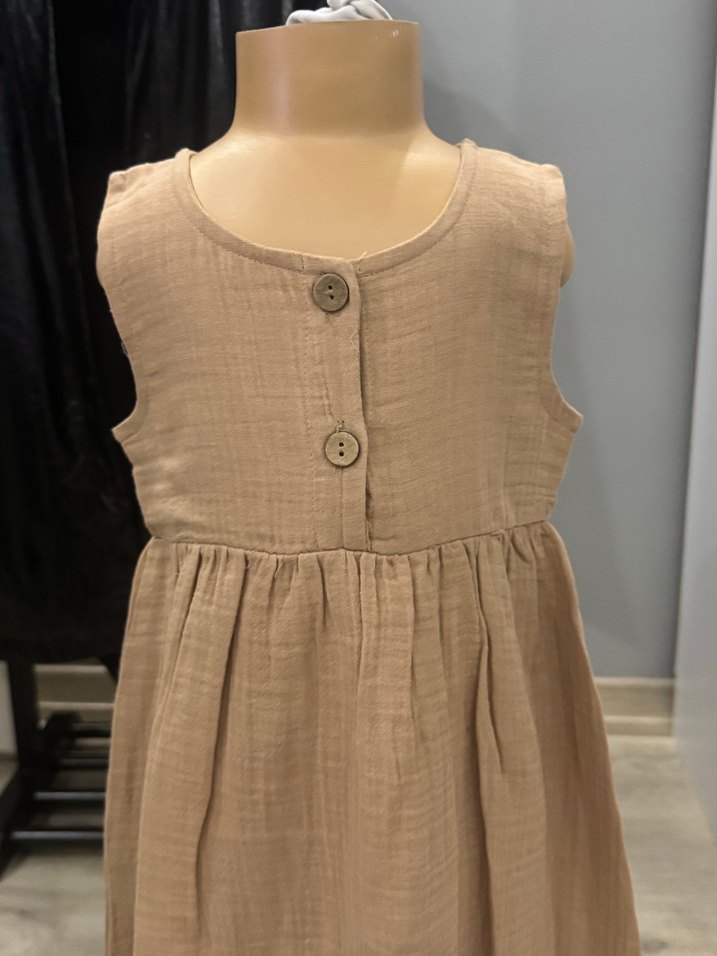 Kız Çocuk Keten Kolsuz Bej Elbise - Görsel 2
