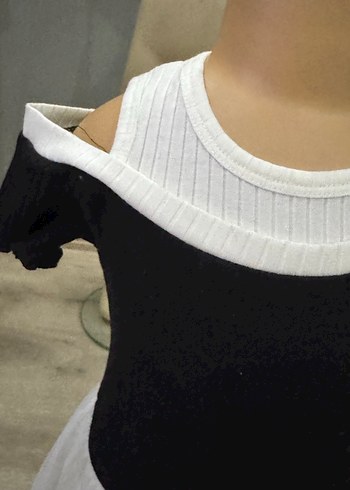 Kız Çocuk Siyah Beyaz Pilili Elbise 4 yaş olur - Görsel 3