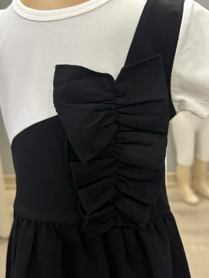 Kız Çocuk Siyah Beyaz Pilili Elbise 4 yaş olur - Görsel 5