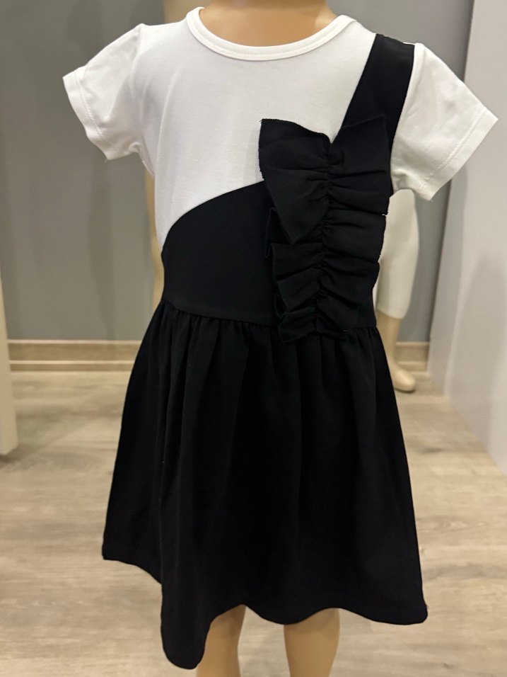 Kız Çocuk Siyah Beyaz Pilili Elbise 4 yaş olur - Görsel 4