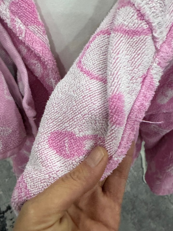 Kız Çocuk Pembe Desenli Polar Bornoz ve Havlu - Görsel 4