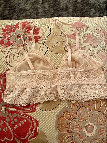 H&M Pudra pembe bralet