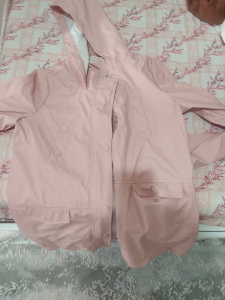 Kız Çocuk Pembe Düğmeli Yağmurluk - Görsel 2