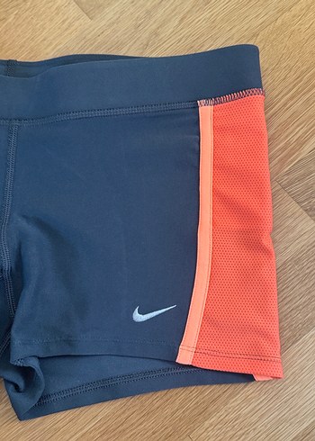 s Beden Nike Spor Şort