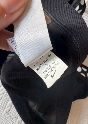 s Beden siyah Renk Nike Siyah Spor Sütyeni