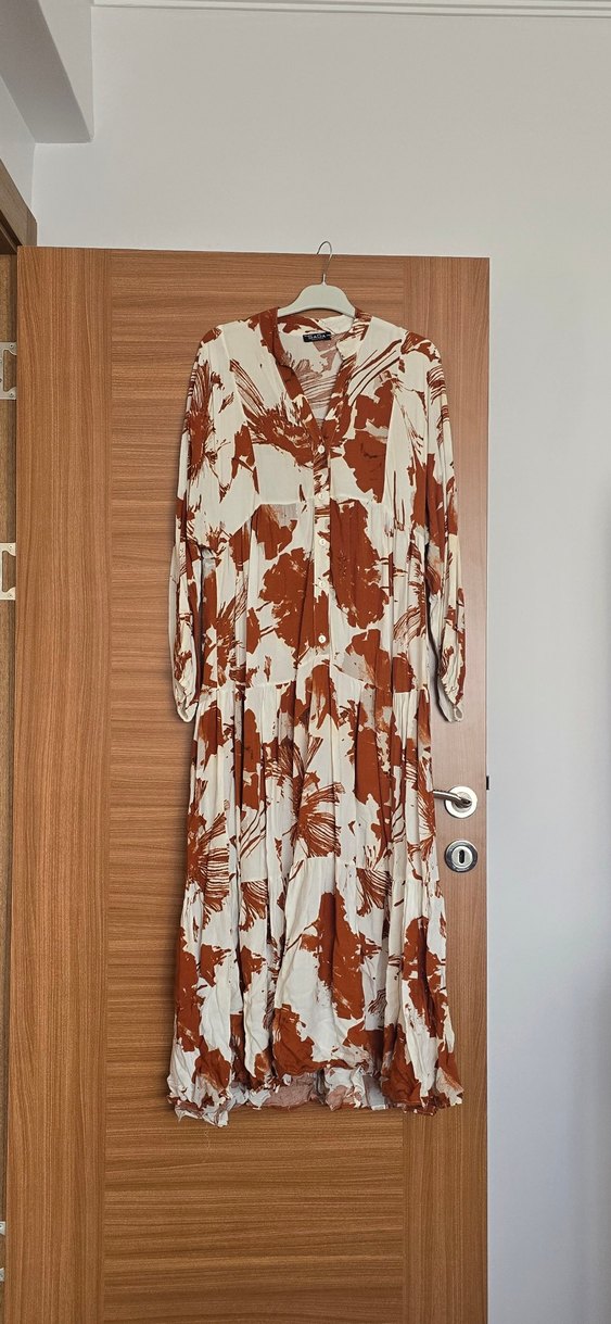 Drapeli V Yakalı Uzun Kahverengi Bohem Elbise - Görsel 2