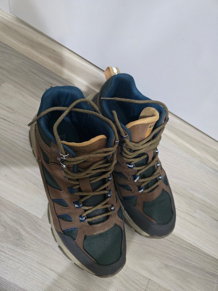 Kahverengi Erkek bot - Görsel 3