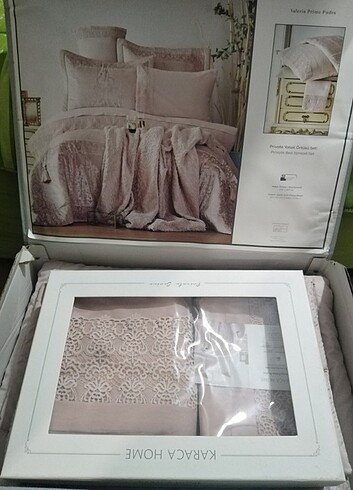 Karaca yatak örtüsü 