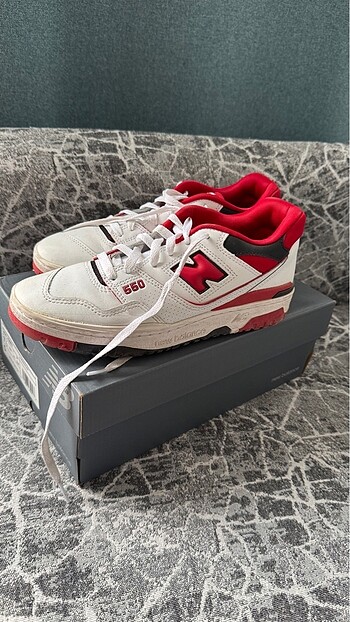 NEW BALANCE 550